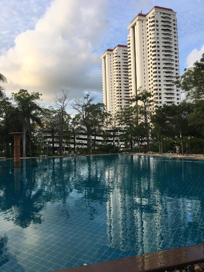 View Talay 5D Golf Leilighet Pattaya Eksteriør bilde